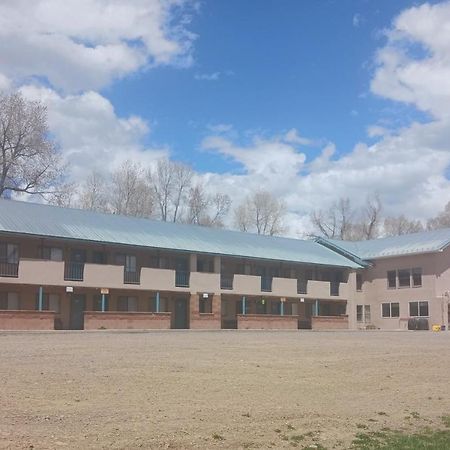 Chama Down Home Lodge & Rv Park المظهر الخارجي الصورة